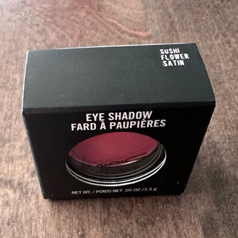 MAC Cosmetics Sushi Flower Satin Eyeshadow  - Pink Eye Shadow